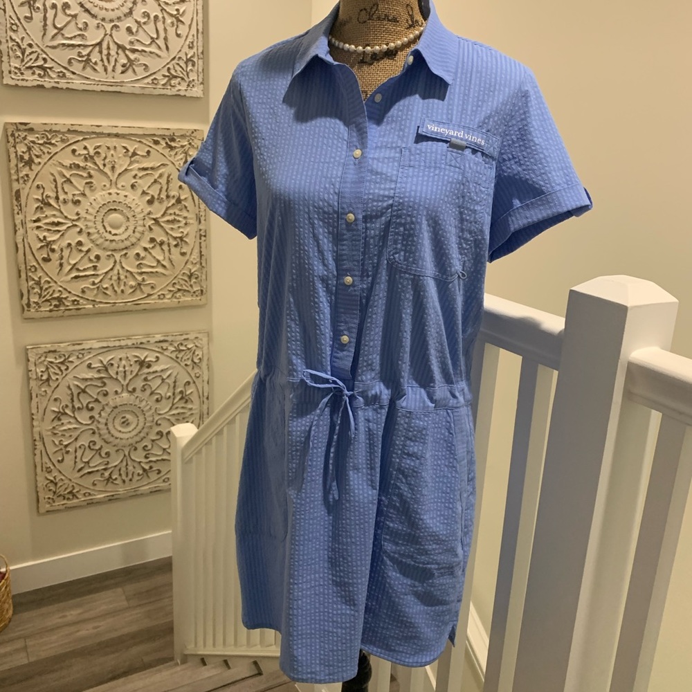 Vineyard Vines performance dress